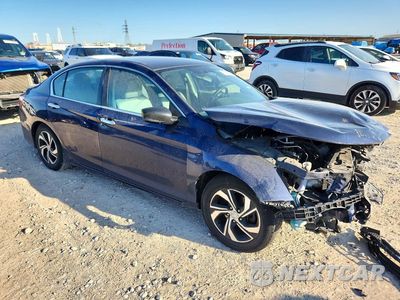 Czwarte zdjęcie samochodu z boku: 2017 HONDA ACCORD LX VIN:1HGCR2F39HA135372 - miniatura