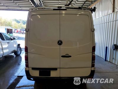 Zdjęcie 6 z 13 samochodu: 2016 MERCEDES-BENZ SPRINTER 2500 DELIVERY VAN VIN:WD3PE7DD9GP310942 - miniatura