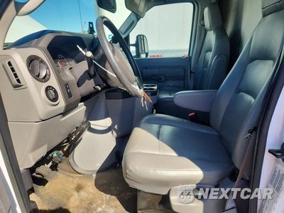 Zdjęcie 7 z 13 samochodu: 2018 FORD E350 DELIVERY TRUCK VIN:1FDWE3F60JDC22486 - miniatura