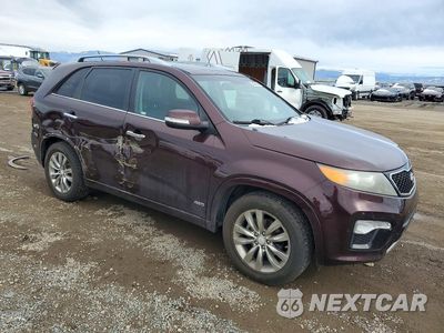 Czwarte zdjęcie samochodu z boku: 2013 KIA SORENTO SX VIN:5XYKWDA29DG390529 - miniatura