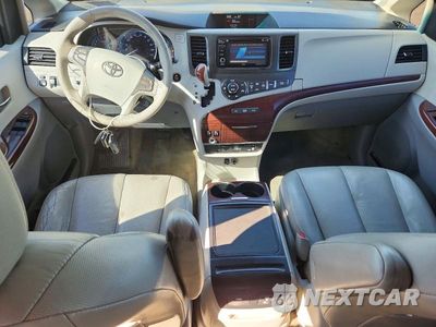 Zdjęcie 8 z 14 samochodu: 2013 TOYOTA SIENNA XLE 8-PASSENGER VIN:5TDYK3DC5DS349192 - miniatura
