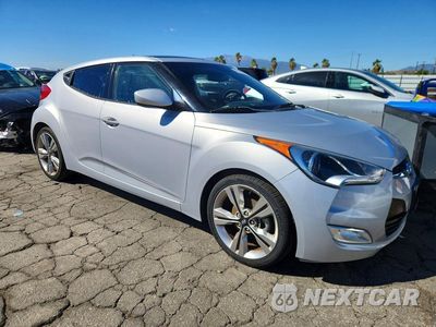Czwarte zdjęcie samochodu z boku: 2017 HYUNDAI VELOSTER VALUE EDITION VIN:KMHTC6AD5HU316860 - miniatura