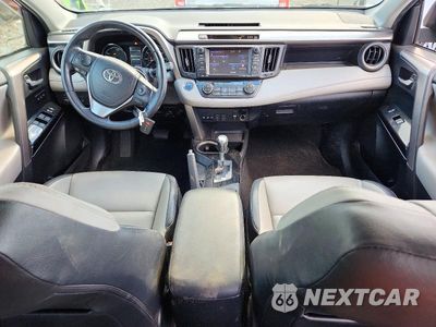 Zdjęcie 8 z 13 samochodu: 2018 TOYOTA RAV4 HV LIMITED VIN:JTMDJREV5JD192341 - miniatura