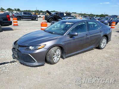 2024 TOYOTA CAMRY LE 4T1C11AK1RU910435 - główne zdjęcie licytacji z USA - miniatura