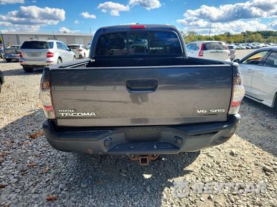 Zdjęcie 6 z 12 samochodu: 2010 TOYOTA TACOMA V6 VIN:3TMLU4EN5AM055782 - miniatura