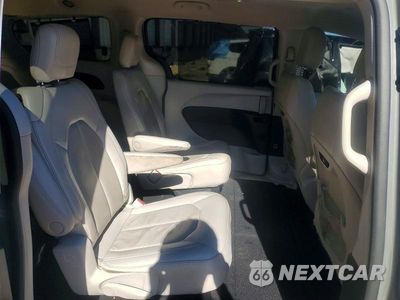 Zdjęcie 11 z 13 samochodu: 2021 CHRYSLER PACIFICA TOURING L VIN:2C4RC1BGXMR591853 - miniatura