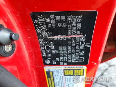 Zdjęcie 12 z 12 samochodu: 2012 KIA SOUL + VIN:KNDJT2A66C7416057 - miniatura