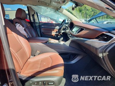 Zdjęcie 7 z 13 samochodu: 2020 BUICK ENCLAVE AVENIR VIN:5GAEVCKW9LJ109552 - miniatura
