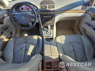 Zdjęcie 8 z 13 samochodu: 2003 MERCEDES-BENZ E 500 VIN:WDBUF70J33A272069 - miniatura