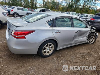 Trzecie zdjęcie samochodu z tyłu: 2013 NISSAN ALTIMA 2.5 VIN:1N4AL3AP6DC135888 - miniatura