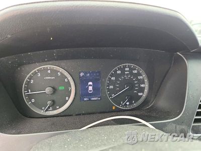Zdjęcie 9 z 12 samochodu: 2017 HYUNDAI SONATA SPORT VIN:5NPE34AF5HH465069 - miniatura