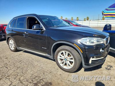 Czwarte zdjęcie samochodu z boku: 2015 BMW X5 SDRIVE35I VIN:5UXKR2C54F0H37861 - miniatura