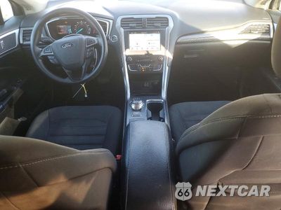 Zdjęcie 8 z 12 samochodu: 2019 FORD FUSION SE VIN:3FA6P0HDXKR173756 - miniatura
