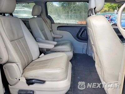 Zdjęcie 11 z 13 samochodu: 2015 CHRYSLER TOWN & COUNTRY TOURING L VIN:2C4RC1CG0FR739560 - miniatura