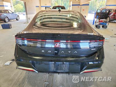 Zdjęcie 6 z 12 samochodu: 2024 HYUNDAI SONATA HYBRID SEL VIN:KMHL34JJ6RA097498 - miniatura