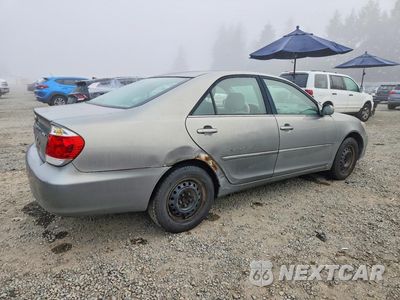 Trzecie zdjęcie samochodu z tyłu: 2005 TOYOTA CAMRY LE VIN:4T1BE32K45U623479 - miniatura