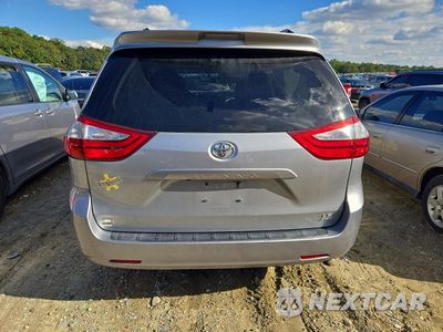 Zdjęcie 6 z 13 samochodu: 2017 TOYOTA SIENNA LE VIN:5TDJZ3DC9HS176909 - miniatura