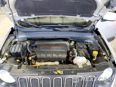 Zdjęcie 12 z 13 samochodu: 2017 JEEP RENEGADE LATITUDE VIN:ZACCJBBB8HPG11422 - miniatura