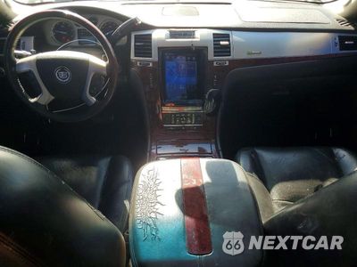 Zdjęcie 8 z 13 samochodu: 2009 CADILLAC ESCALADE HYBRID VIN:1GYFC43569R124714 - miniatura
