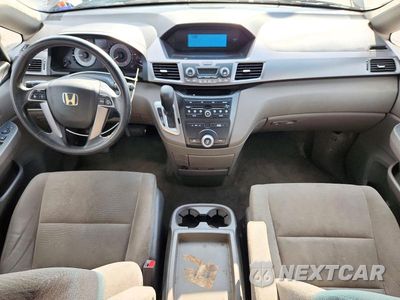 Zdjęcie 8 z 13 samochodu: 2011 HONDA ODYSSEY EX VIN:5FNRL5H43BB045389 - miniatura