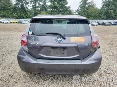 Zdjęcie 6 z 12 samochodu: 2012 TOYOTA PRIUS C ONE VIN:JTDKDTB30C1504598 - miniatura