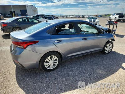 Trzecie zdjęcie samochodu z tyłu: 2020 HYUNDAI ACCENT SE VIN:3KPC24A65LE117070 - miniatura