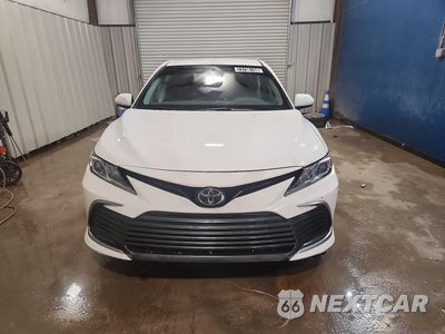 Piąte zdjęcie samochodu w środku: 2023 TOYOTA CAMRY LE VIN:4T1C11AK7PU172539 - miniatura