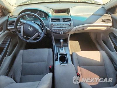 Zdjęcie 8 z 12 samochodu: 2012 HONDA ACCORD LX VIN:1HGCP2F30CA163513 - miniatura