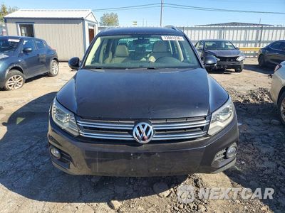 Piąte zdjęcie samochodu w środku: 2013 VOLKSWAGEN TIGUAN S VIN:WVGAV7AX5DW545085 - miniatura
