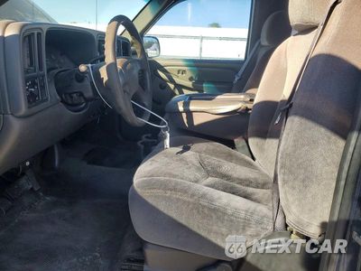 Zdjęcie 7 z 12 samochodu: 2006 GMC NEW SIERRA C1500 VIN:3GTEC14X56G177481 - miniatura
