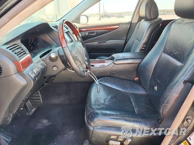 Zdjęcie 7 z 13 samochodu: 2008 LEXUS LS 460 VIN:JTHBL46FX85083856 - miniatura