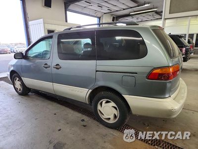 Drugie zdjęcie samochodu z przodu: 1999 TOYOTA SIENNA VIN:4T3ZF13C9XU098937 - miniatura