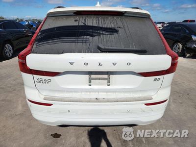 Zdjęcie 6 z 13 samochodu: 2022 VOLVO XC60 B5 MOMENTUM VIN:YV4L12DK0N1950150 - miniatura