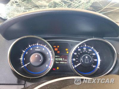 Zdjęcie 9 z 13 samochodu: 2011 HYUNDAI SONATA GLS VIN:5NPEB4AC0BH050709 - miniatura