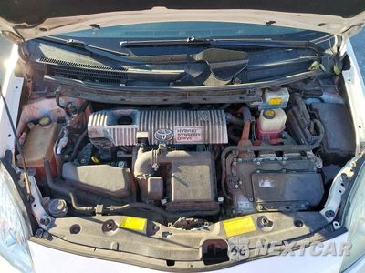 Zdjęcie 11 z 12 samochodu: 2014 TOYOTA PRIUS TWO VIN:JTDKN3DU3E1736425 - miniatura