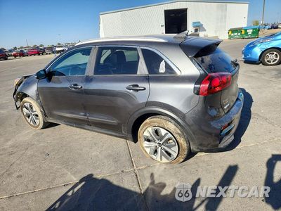 Drugie zdjęcie samochodu z przodu: 2022 KIA NIRO EV EX VIN:KNDCC3LG1N5141880 - miniatura