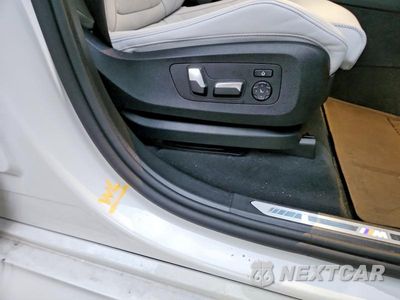 Zdjęcie 13 z 14 samochodu: 2025 BMW X5 XDRIVE40I VIN:5UX23EU03S9Z76875 - miniatura