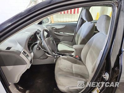 Zdjęcie 7 z 12 samochodu: 2010 TOYOTA COROLLA LE VIN:2T1BU4EE1AC269138 - miniatura