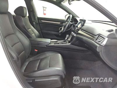 Zdjęcie 13 z 13 samochodu: 2018 HONDA ACCORD SPORT VIN:1HGCV1F32JA171965 - miniatura