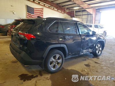 Trzecie zdjęcie samochodu z tyłu: 2025 TOYOTA RAV4 HYBRID XLE VIN:4T3RWRFV8SU170621 - miniatura
