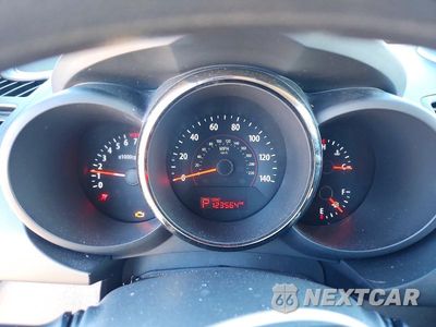 Zdjęcie 9 z 13 samochodu: 2010 KIA SOUL + VIN:KNDJT2A20A7179933 - miniatura