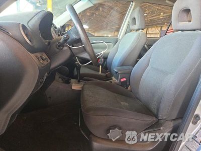 Zdjęcie 7 z 13 samochodu: 2004 TOYOTA RAV4 BASE VIN:JTEHD20V546017826 - miniatura