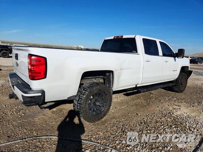 Trzecie zdjęcie samochodu z tyłu: 2016 CHEVROLET SILVERADO K2500 HEAVY DUTY LT VIN:1GC1KVEG1GF217985 - miniatura