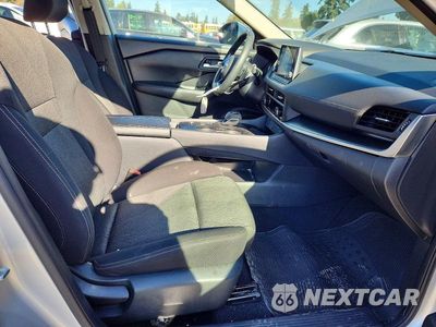 Zdjęcie 7 z 13 samochodu: 2024 NISSAN ROGUE SV VIN:5N1BT3BA7RC703447 - miniatura