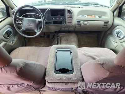 Zdjęcie 8 z 13 samochodu: 1996 CHEVROLET SUBURBAN K2500 VIN:3GNGK26J5TG138466 - miniatura
