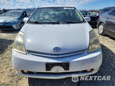 Piąte zdjęcie samochodu w środku: 2004 TOYOTA PRIUS BASE VIN:JTDKB20UX40061704 - miniatura