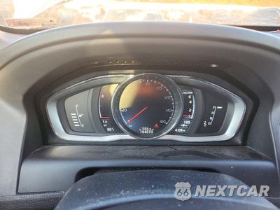 Zdjęcie 9 z 12 samochodu: 2016 VOLVO XC60 T5 PREMIER VIN:YV4612RKXG2795903 - miniatura