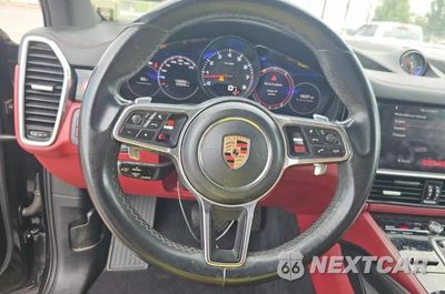Zdjęcie 8 z 14 samochodu: 2019 PORSCHE CAYENNE VIN:WP1AA2AY2KDA07656 - miniatura