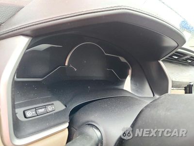 Zdjęcie 9 z 12 samochodu: 2018 HONDA CLARITY VIN:JHMZC5F19JC021293 - miniatura