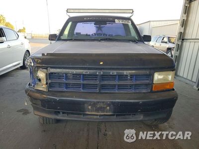 Piąte zdjęcie samochodu w środku: 1996 DODGE DAKOTA VIN:1B7GG26X4TS669732 - miniatura